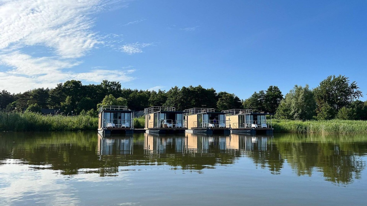 Łazy Boat Rental | Houseboat by Lake Jamno with Rooftop Terrace