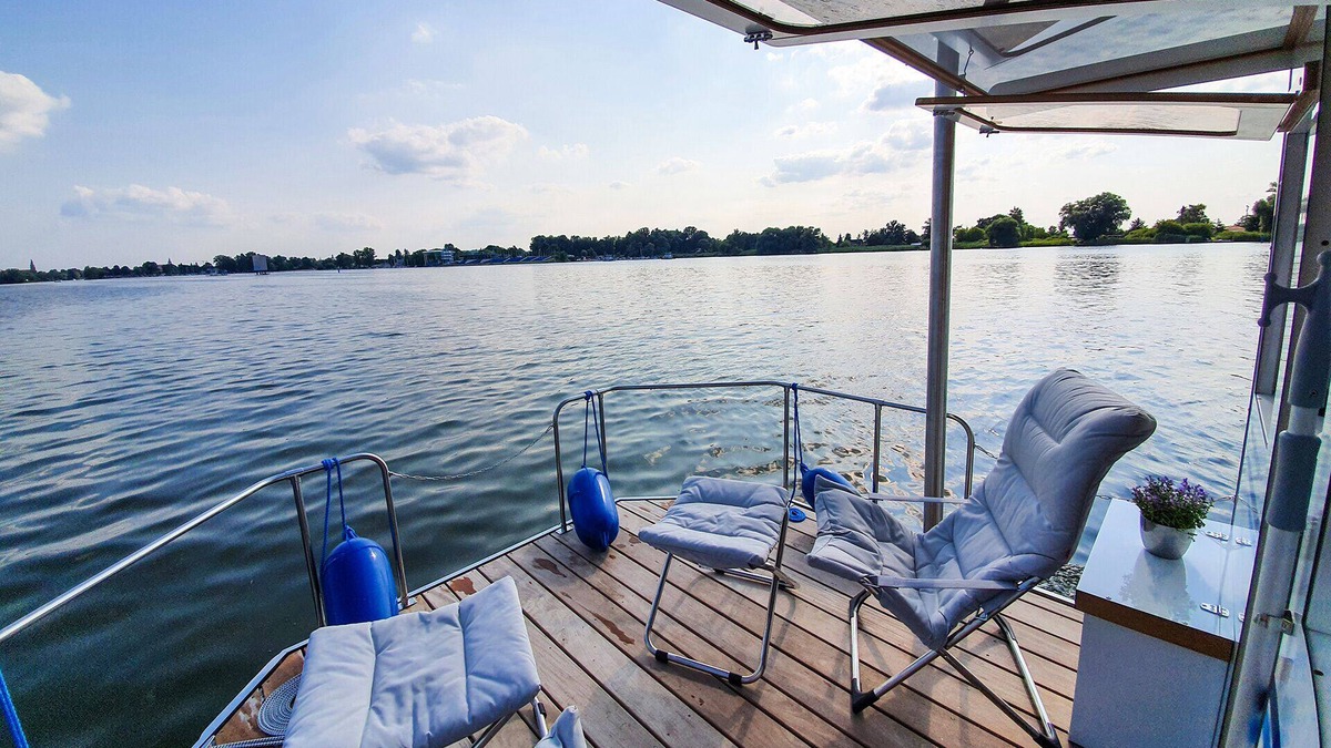 Schmoeckwitz Boat Rental | Houseboat FIONA for 4 people in Berlin-Schmöckwitz