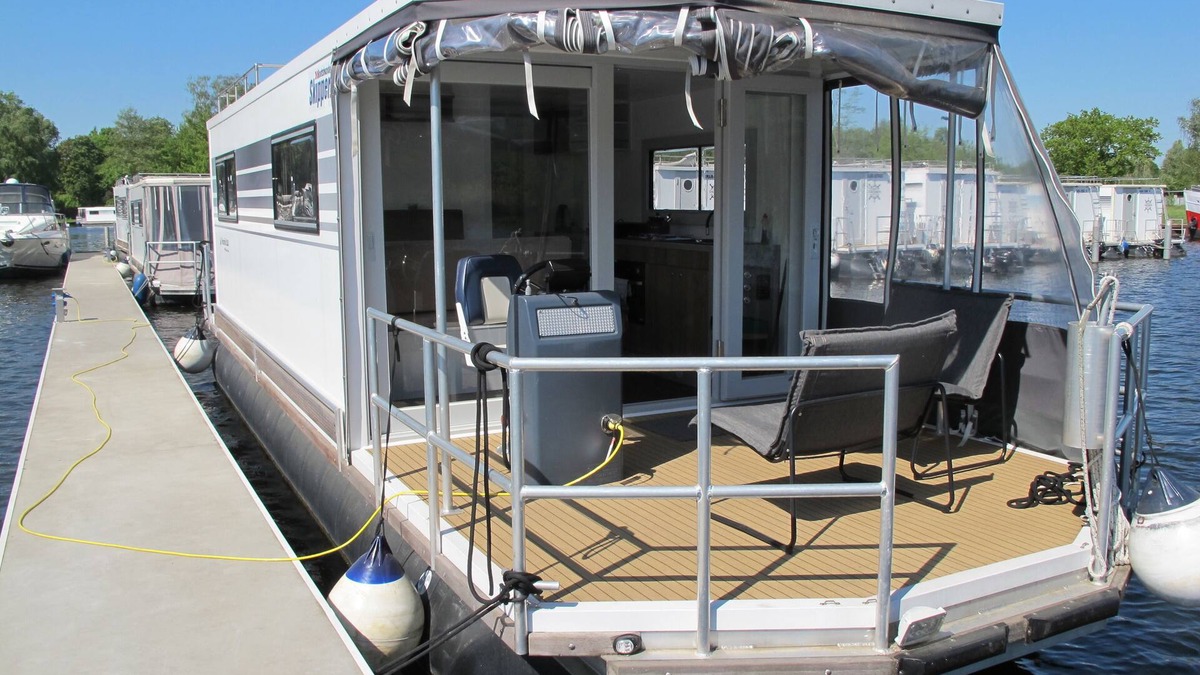 Oberhavel Apartment | Houseboat for 4 guests with 25m² in Hennigsdorf (264894)