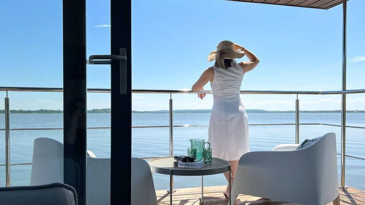 Mielno Boat Rental | Houseboat in Łazy near Lake Jamno & Sea