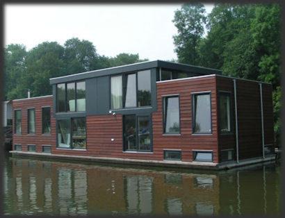 Amsterdam North Bed & Breakfast | Houseboat Vliegenbos