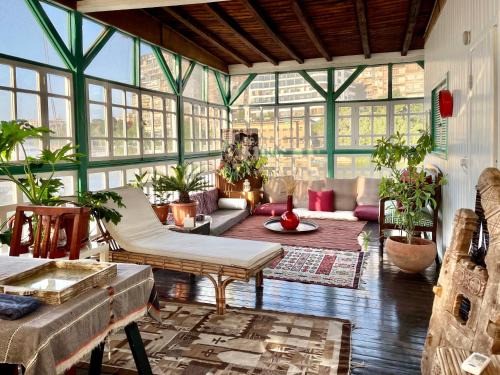 Cairo Apartment | Houseboat65 - Historic home on the Nile - Central Cairo