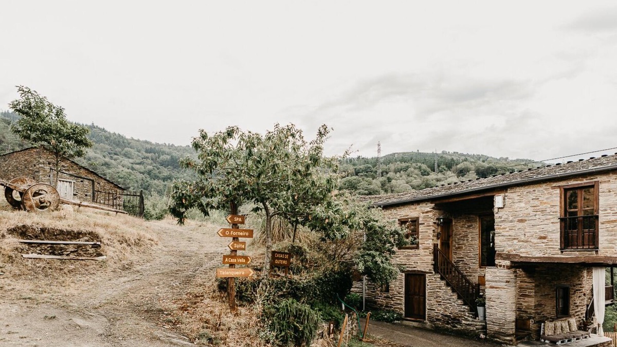 Samos Cottage | Houses of Outeiro for 4 people