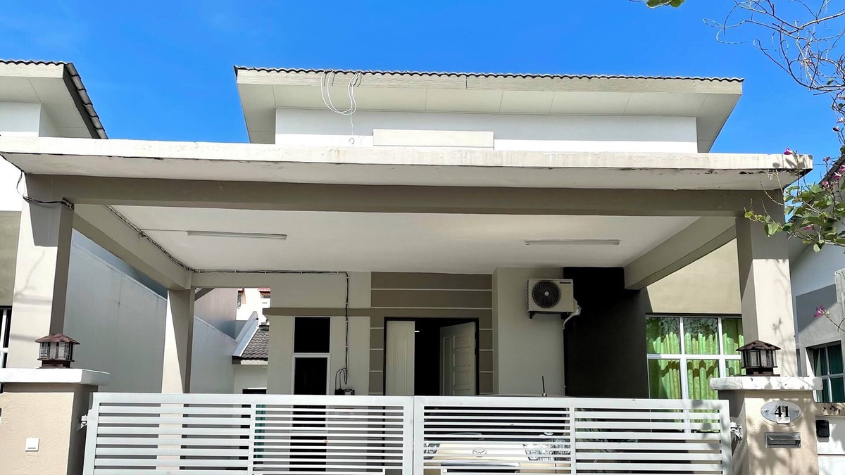 Teluk Intan House | Housing Semi D Type Zero End Lot