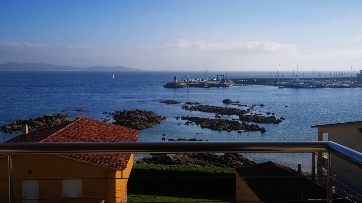 Sanxenxo Condo | Housing with sea views.