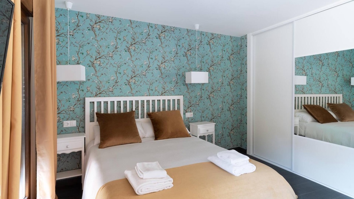 Old Town Apartment | Housingleon- Five Rooms Barrio Húmedo