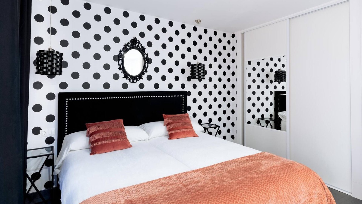 Old Town Apartment | Housingleon- Five Rooms Catedral