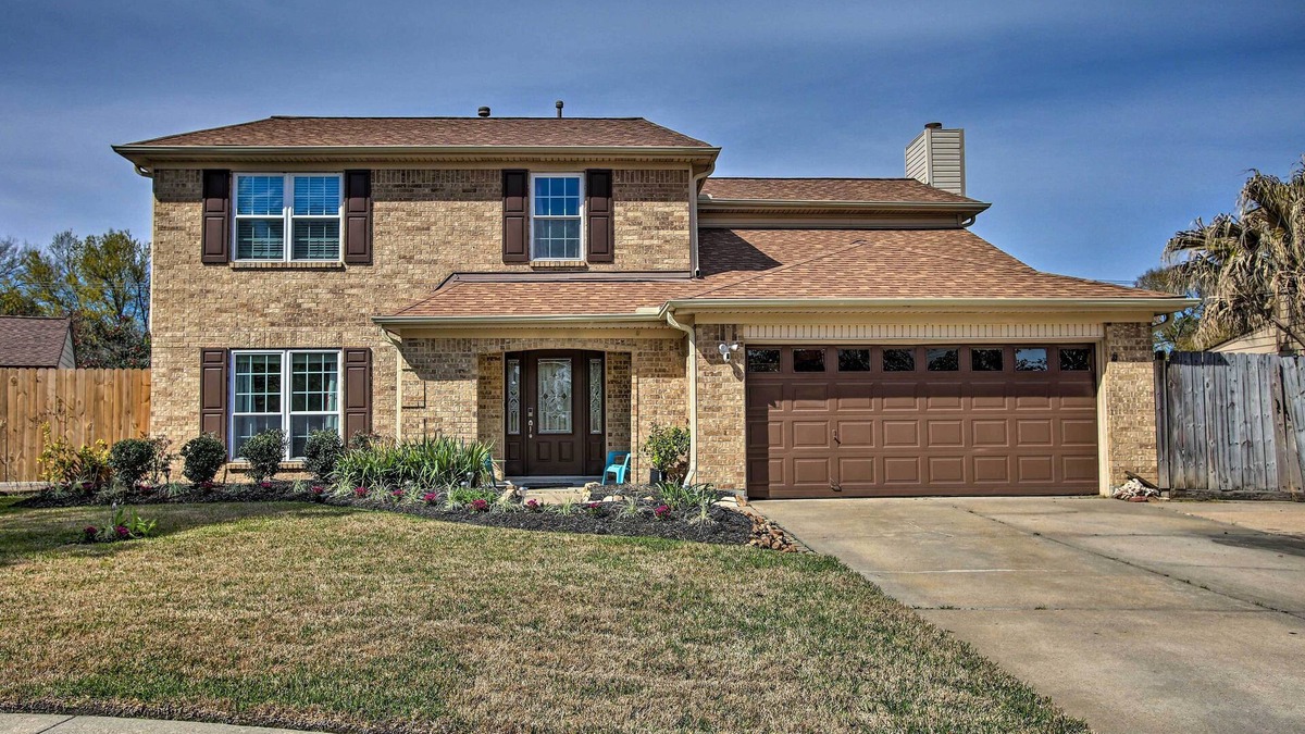 Clear Lake House | Houston Home with Private Outdoor Pool!