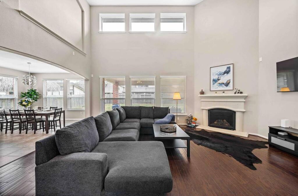 Deer Park Apartment | Houston House~Sleeps 16~Arcade Style Game Room