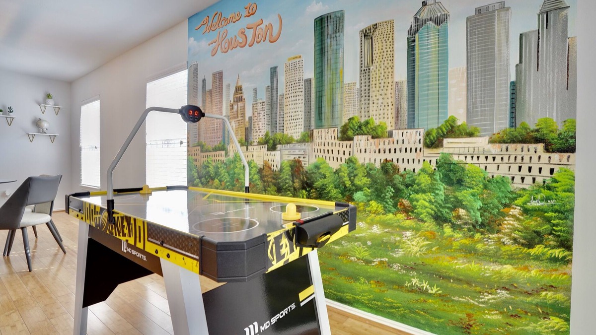 Clodine House | Houston Wall Mural, A Getaway Escape