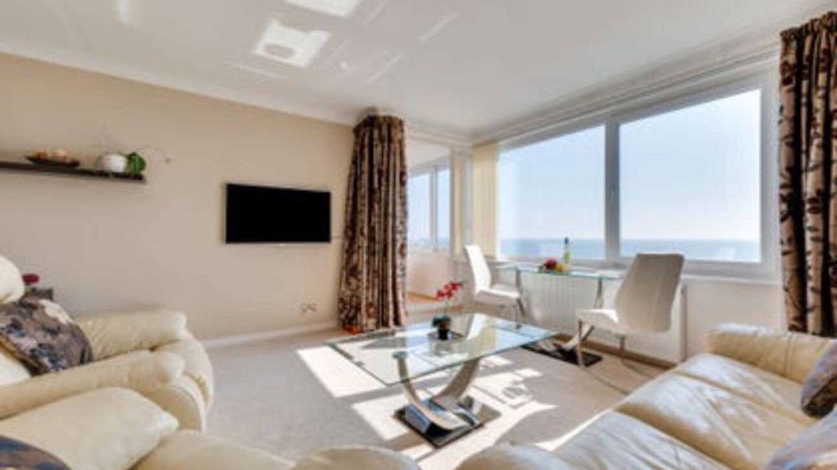 Seafront Apartment | Hove Actually with spectacular sea views