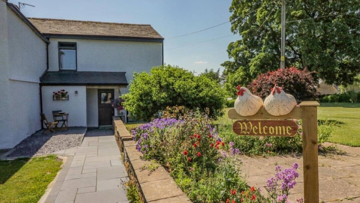 Welton Cottage | How Hill Farm Cottage