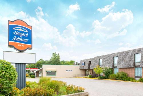 Tillsonburg Hotel | Howard Johnson by Wyndham Tillsonburg