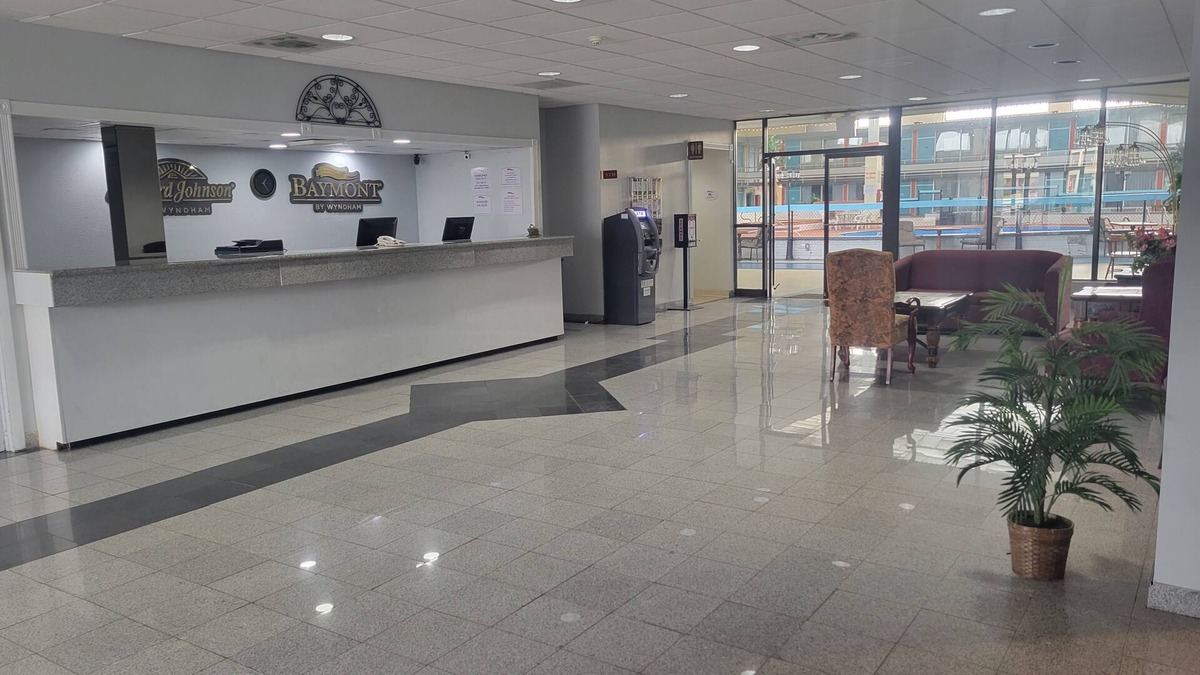 Hannibal Hotel | Howard Johnson BY Wyndham Hannibal