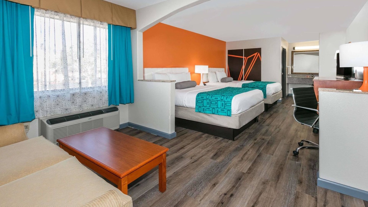 Lafayette Hotel | Howard Johnson by Wyndham Lafayette