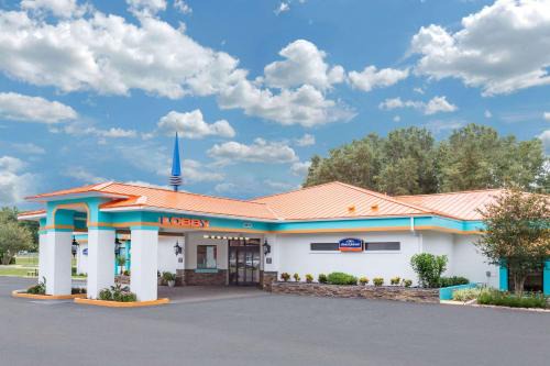 Fellowship Hotel | Howard Johnson by Wyndham Ocala FL I-75