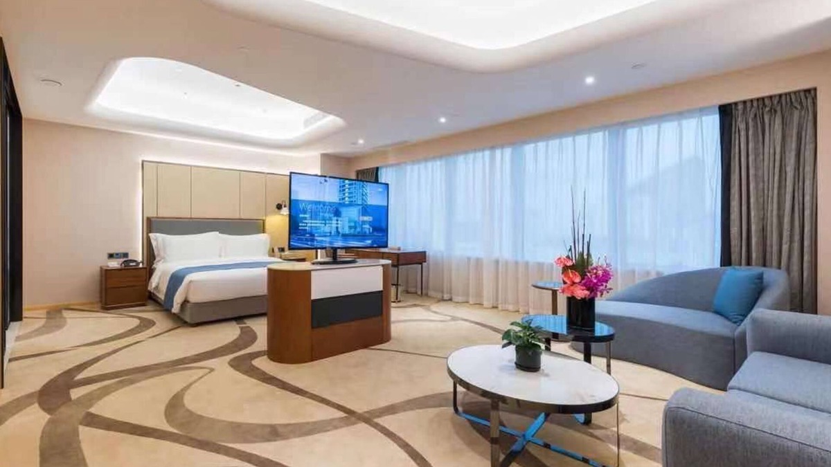 Jinqiao Hotel | Howard Johnson Wyndham Leonora plzaz Shanghai
