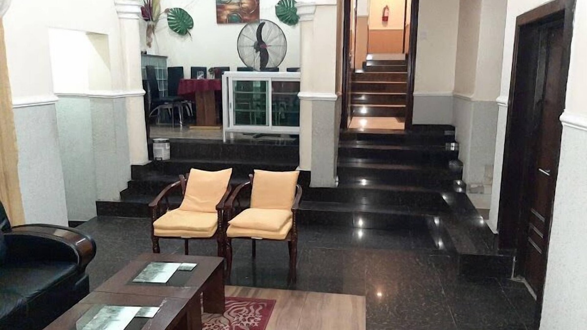 Calabar Cabin | Howard Lodgings and Leisure