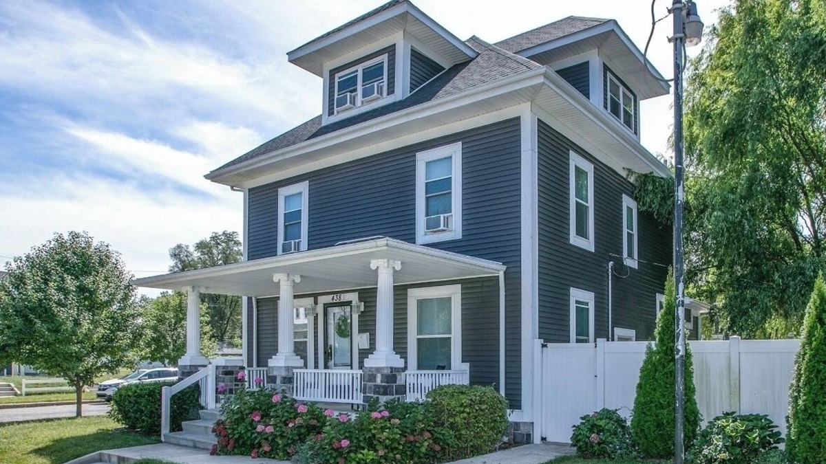 Harters Heights House | Howard St. Manor - perfect ND gameday location!