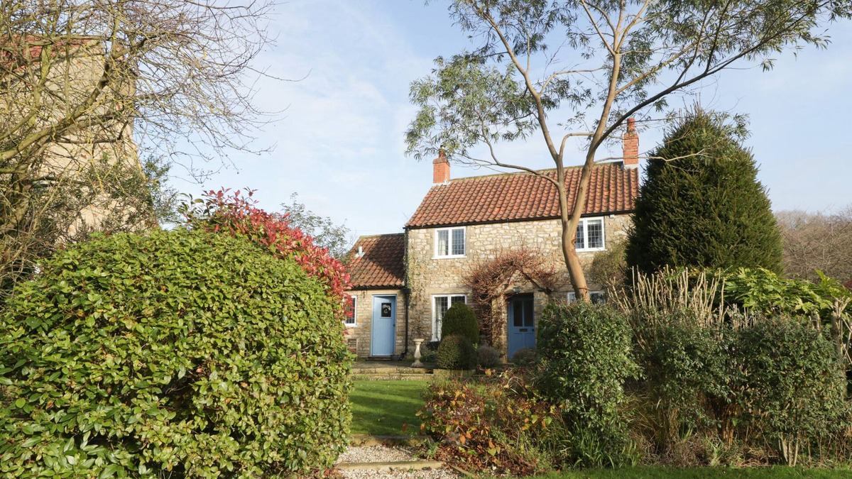 Kirkbymoorside Cottage | HOWE GREEN COTTAGE, family friendly, with open fire in Kirkbymoorside