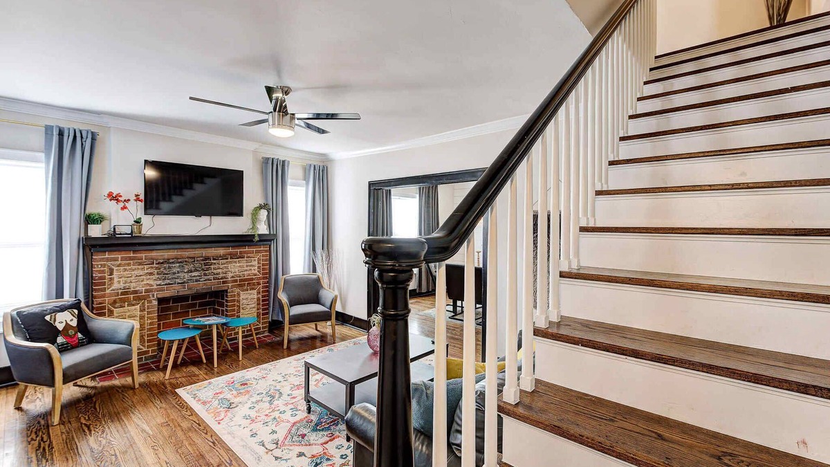 Lincoln Terrace Apartment | Howes Capitol I - Sleek & stylish, walk to OU Med