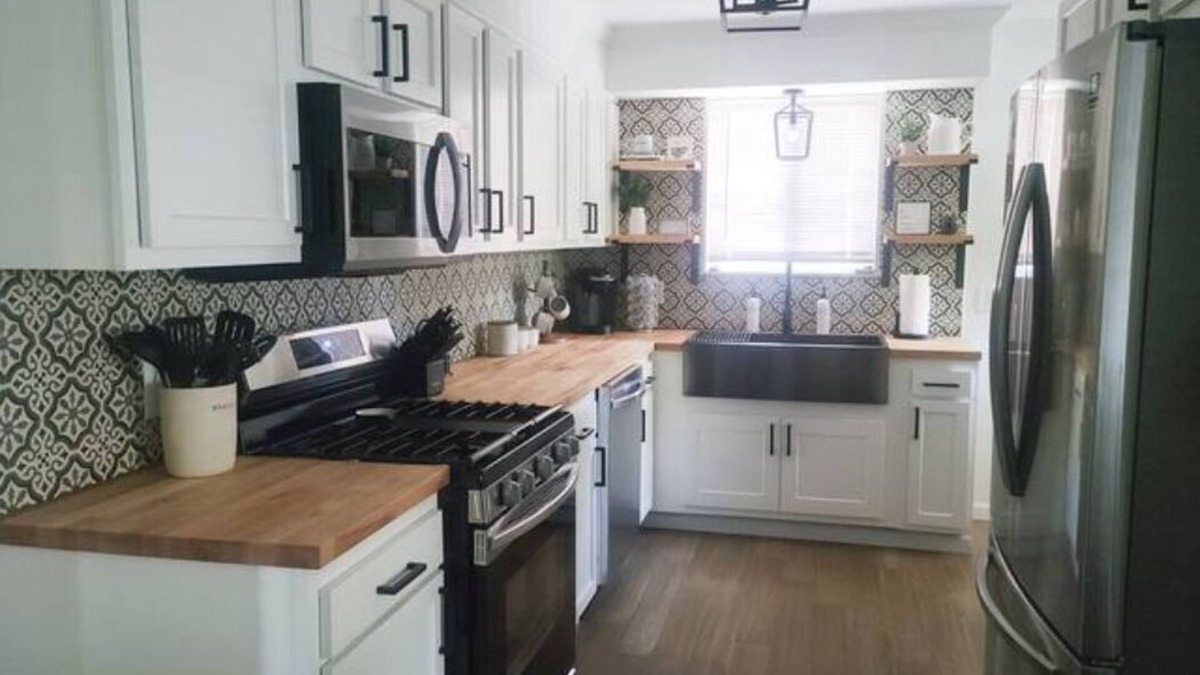 Howland Corners House | Howland Center Farmhouse Near The Grand Resort