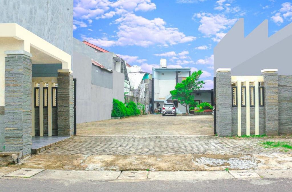 Kediri Hotel | HP Residence Mitra RedDoorz near Alun Alun Kediri