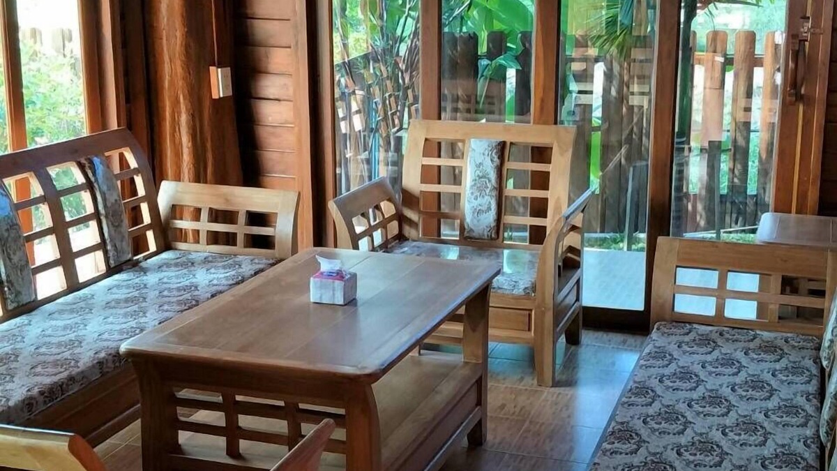 San Kamphaeng House | Huanmaisakngam Resort