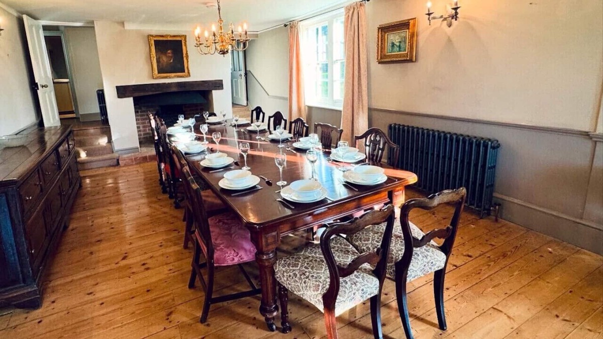 Goring House | Huckleberry farm - Pet friendly farmhouse