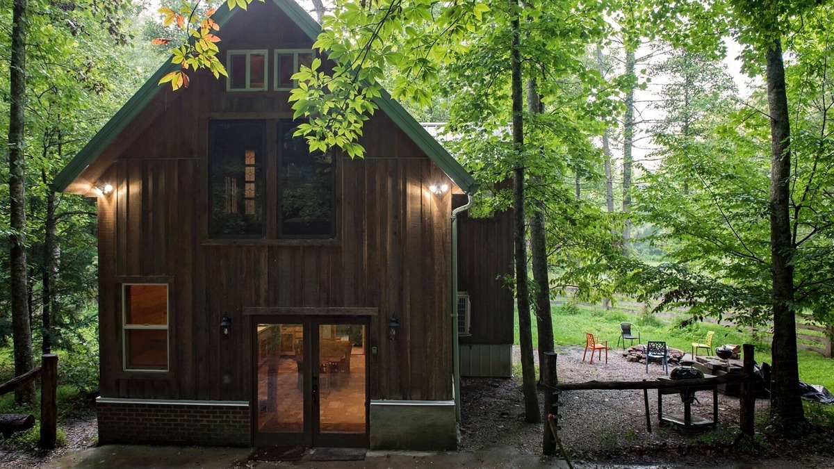 Stanton House | Huckleberry Farmhouse: net-zero solar powered farm house