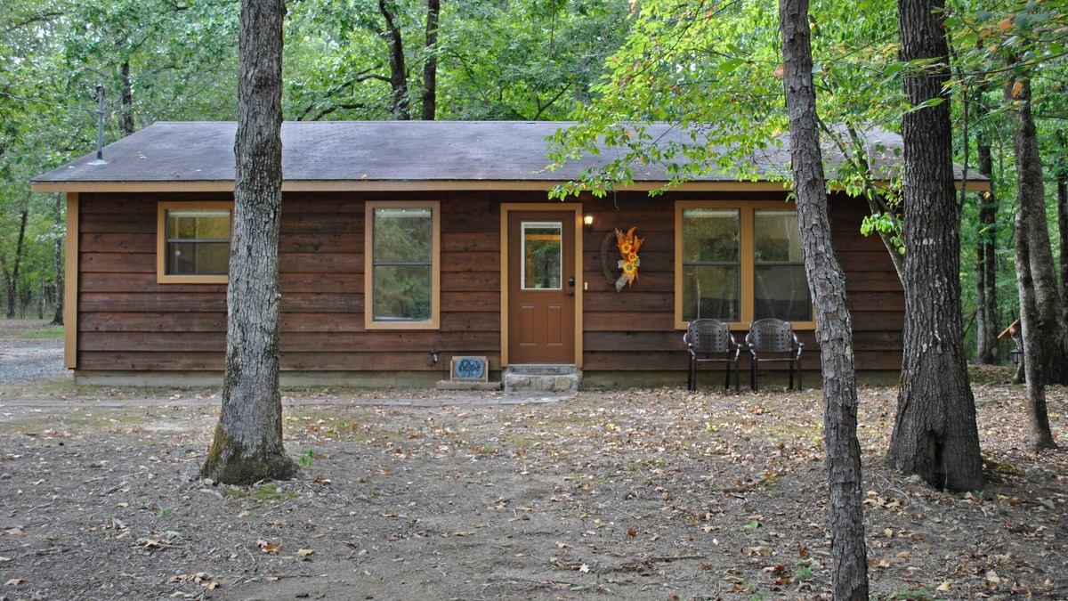 Octavia Cabin | Huckleberry Trails is a peaceful 2-bedroom cabin secluded in mountain woodlands.