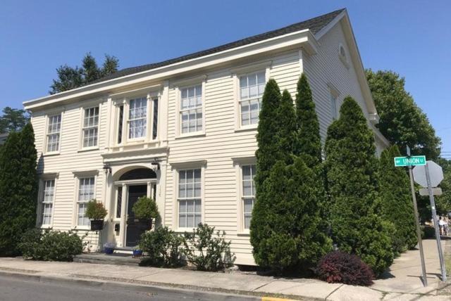 Hudson Bed & Breakfast | Hudson B&B
