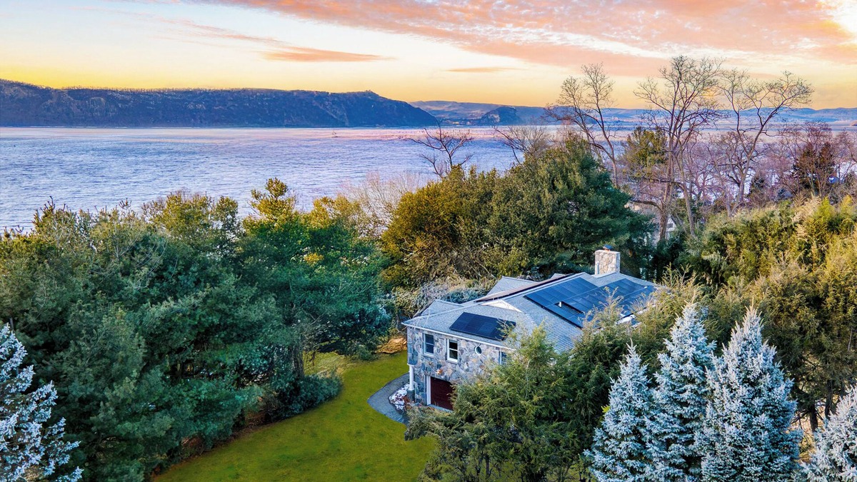 Briarcliff Manor House | Hudson River Views + Firepit, Patio, Dog Run, Game Room | Stone Manor