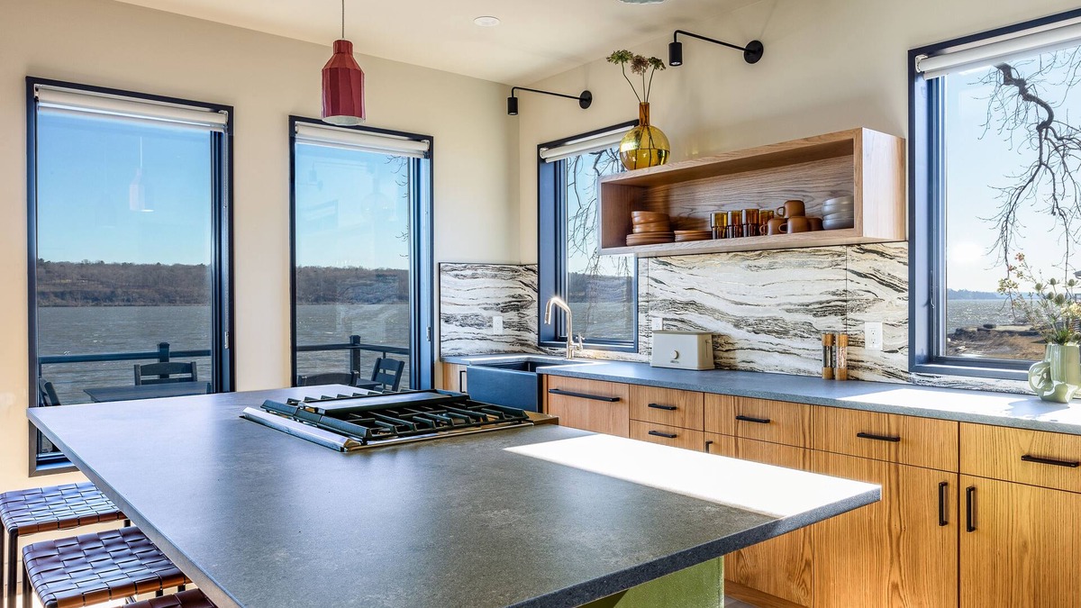 Malden House | Hudson River Way by Woodstock Way Hotel