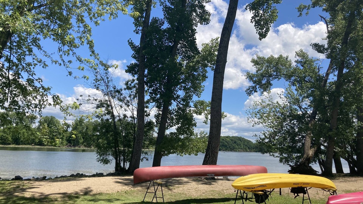 Coxsackie Other | Hudson Riverfront 1830 Farmhouse Cottage W/Beach, Canoe & Kayaks