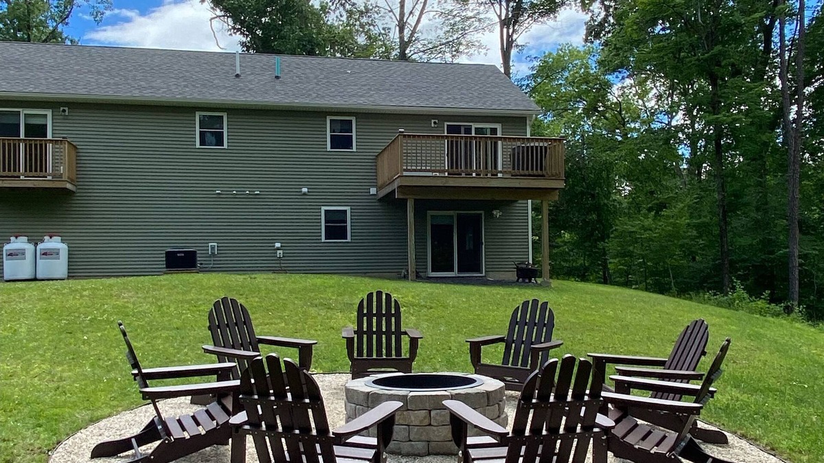 Ulster Park House | Hudson Valley Hideaway- near Red Maple Vineyard