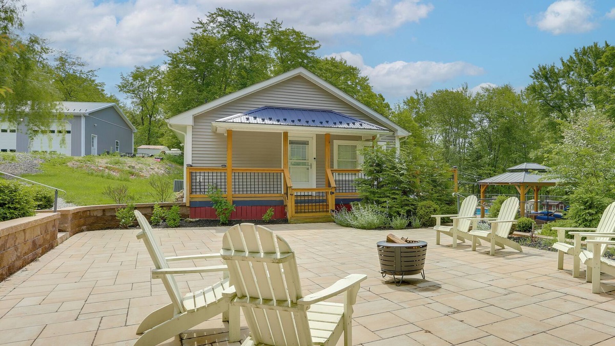 Walton Park Cottage | Hudson Valley Retreat w/Pool Near Greenwood Lake
