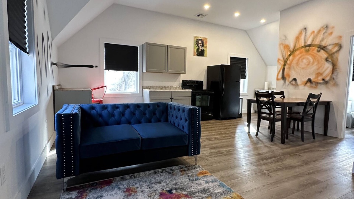 Red Hook Apartment | Hudson Valley - Soulful Sounds and Artistry