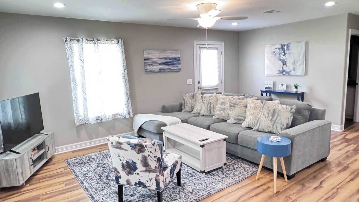 Nederland House | Hues of Blue 2BR 2BA Home on Quiet Street