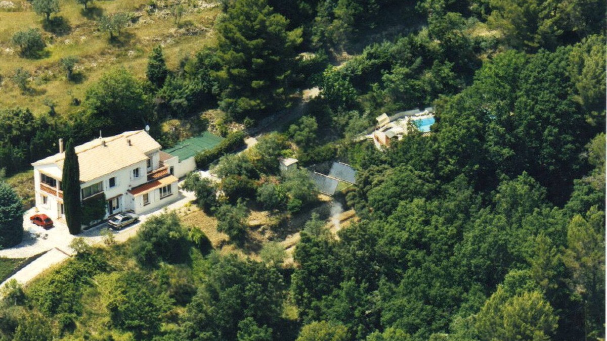 Callas House | Huge 12x5m saltpool. Unique 8000m2 naturist property, 5min to Callas square .