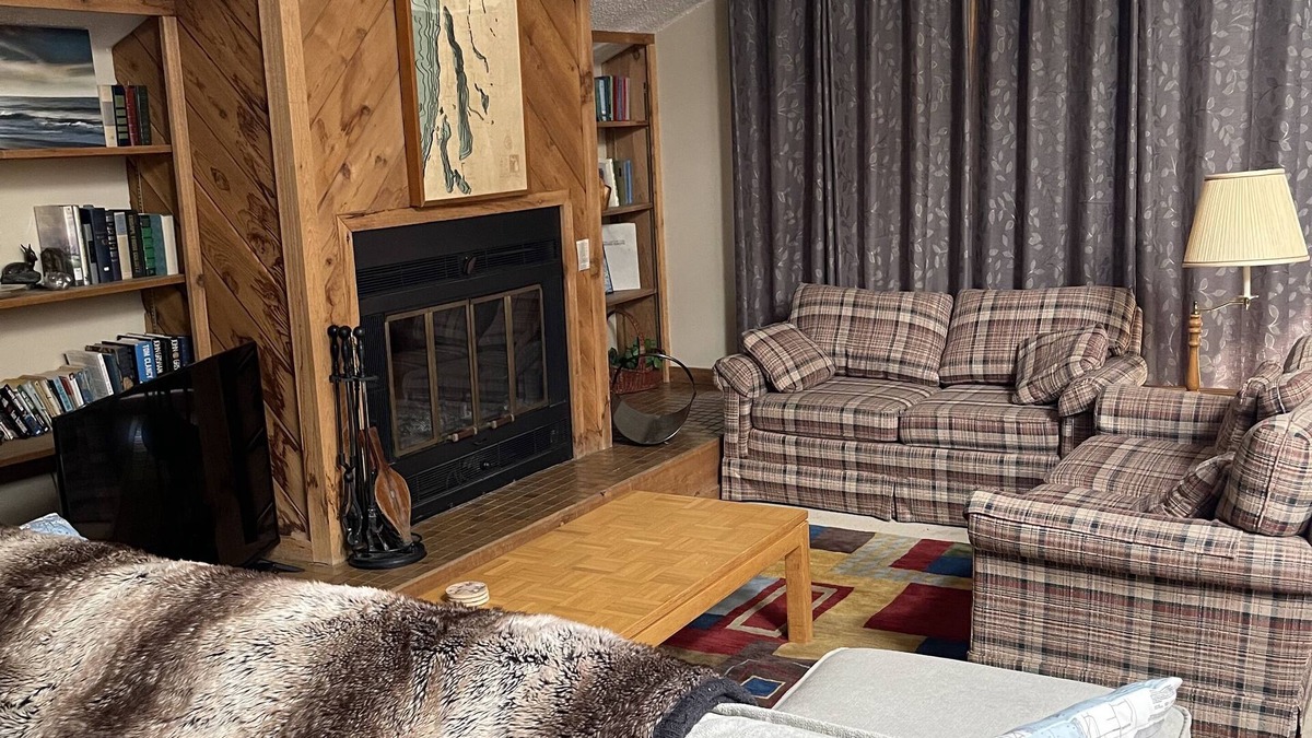 Mancelona Condo | HUGE 2 Bedroom, 2 Bath Penthouse Condo at Schuss Mountain