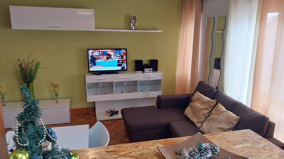 Seia Apartment | Huge 3 Bedrooms Balcony Flat for 8 pax
