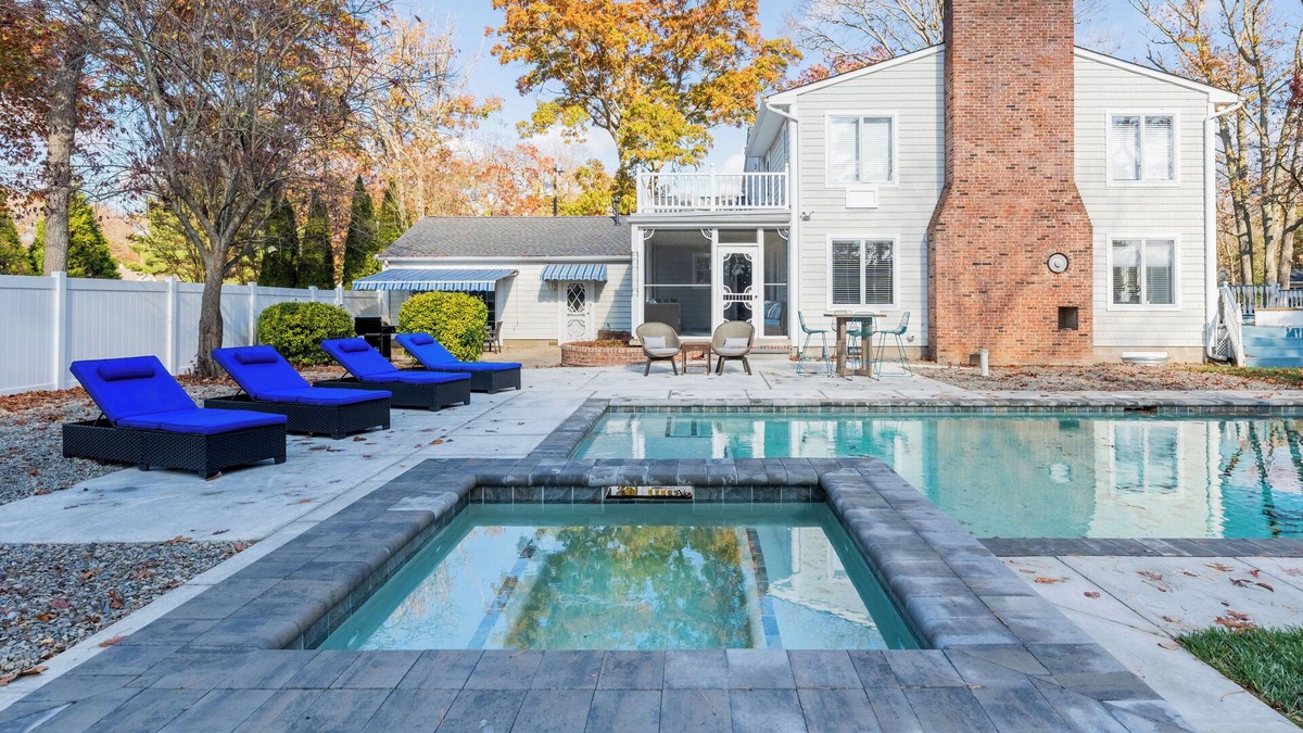 Cape May Court House House | Huge 7 bedroom house - pool, hot tub, full bar, close to Avalon & Stone Harbor