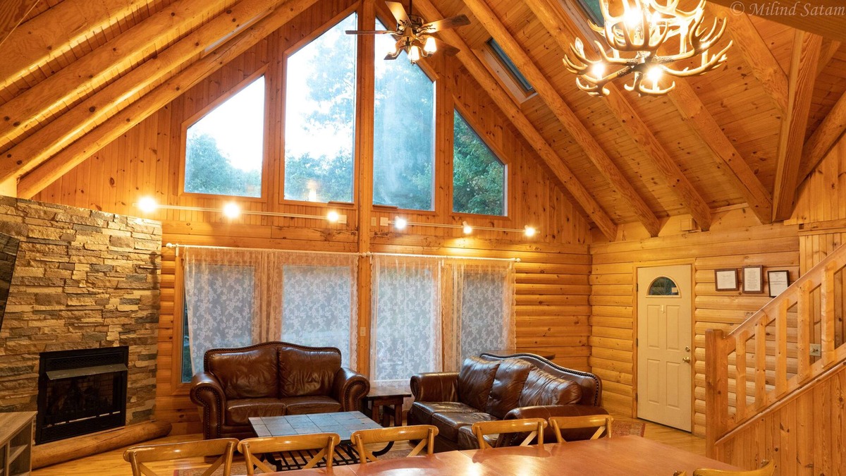 Briar Crest Woods House | HUGE BEAR PASS LODGE 6Bedroom ! JFBB SLOPES W/HOT TUB