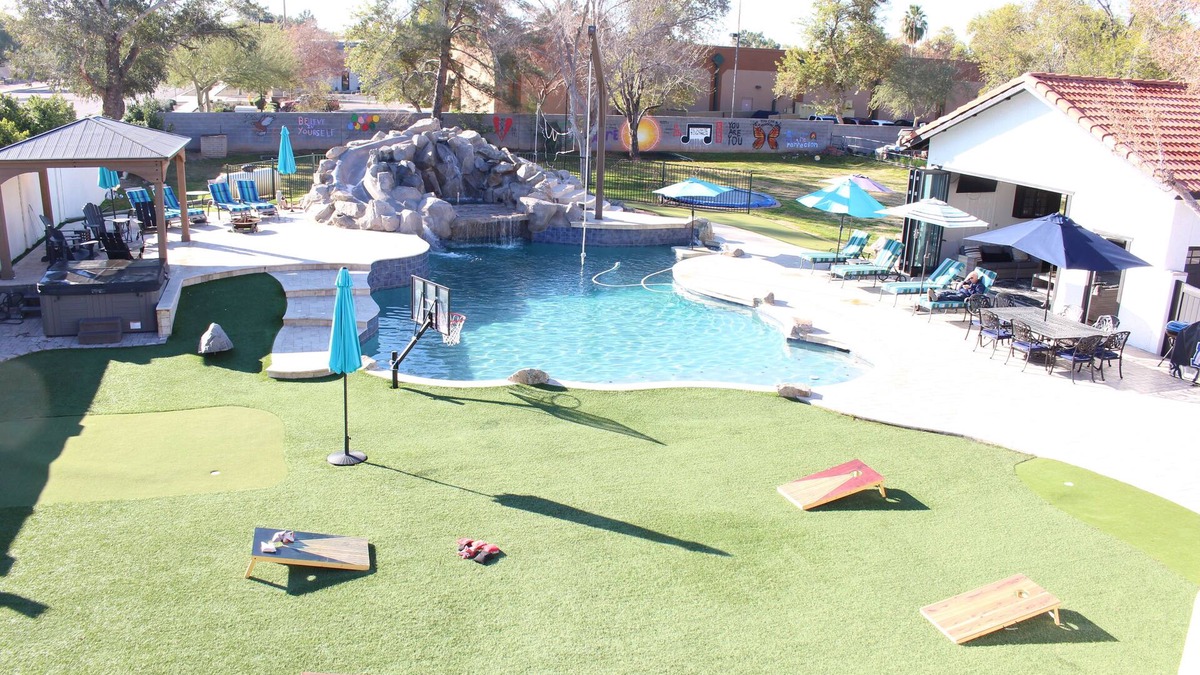 Mesa House | Huge Heated Pool, Rope Swing, Slide, Spa, Games on 1 acre & Pool house.