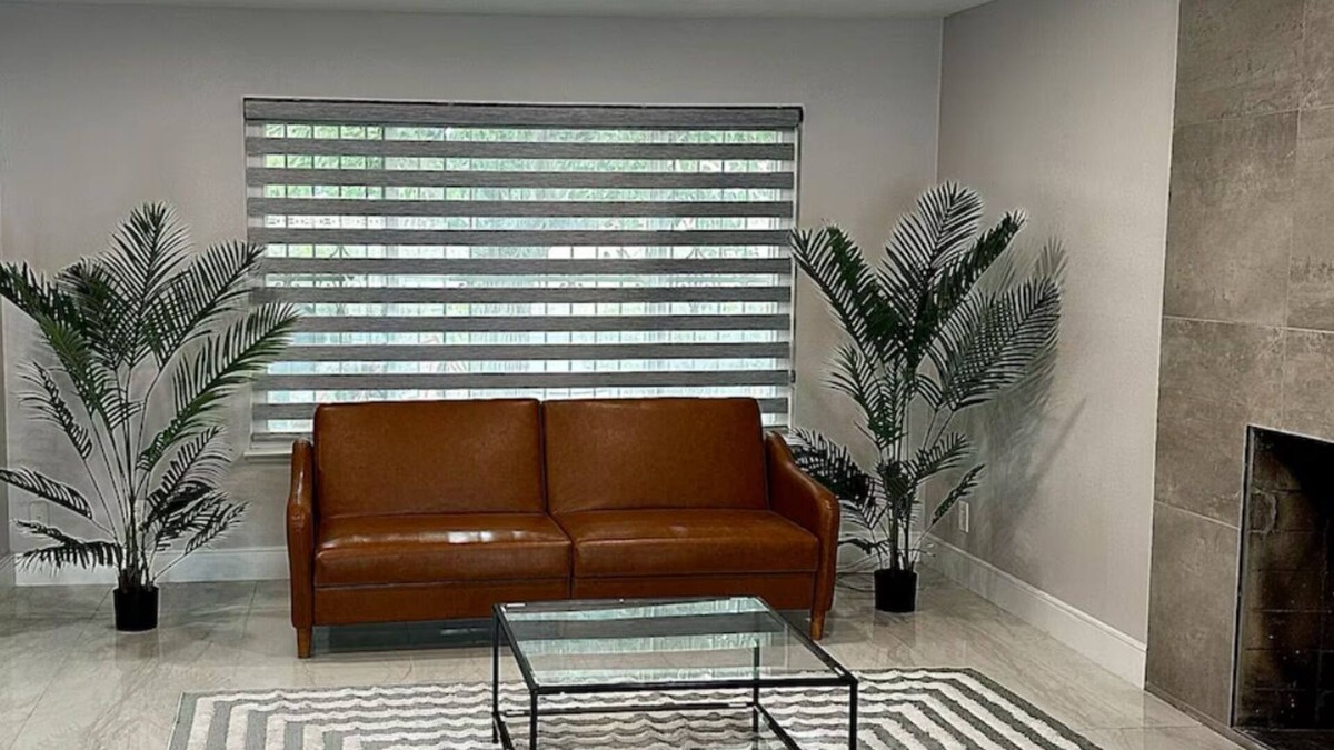 Chinatown House | Huge Home Minutes From The Strip