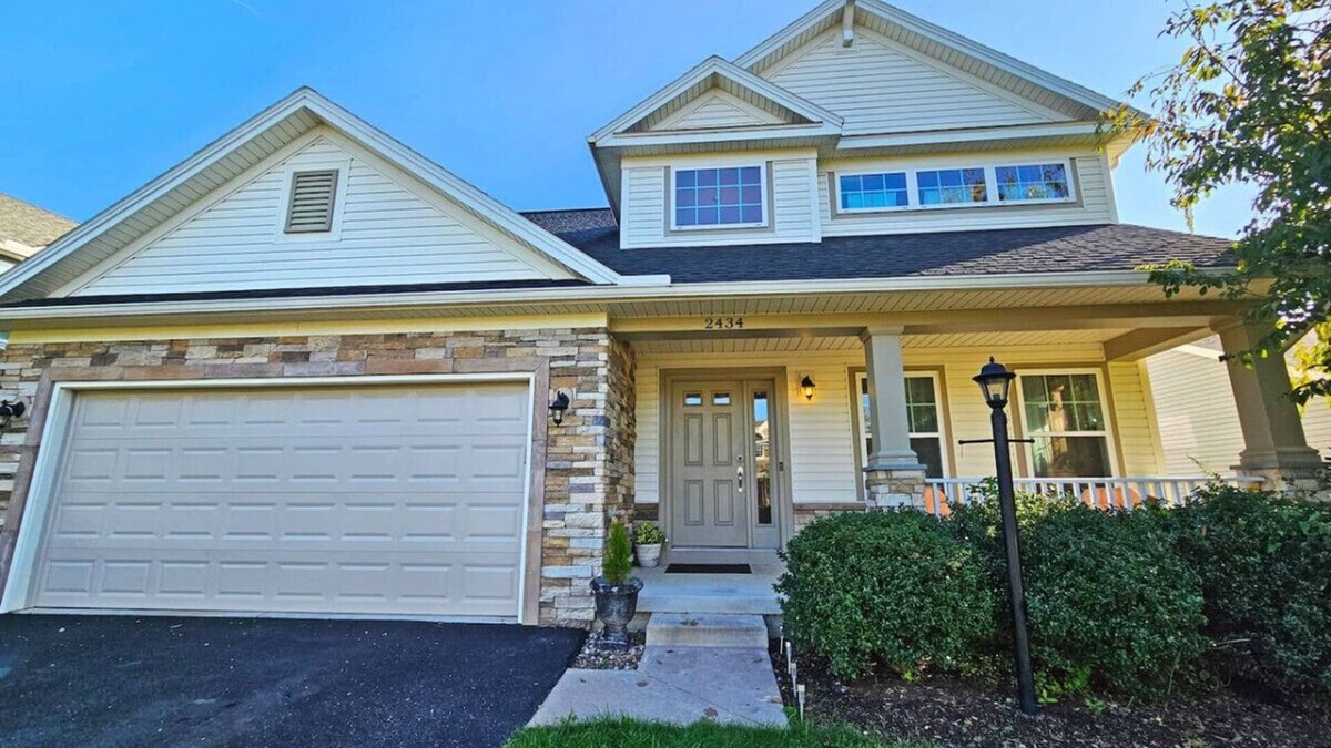 State College House | HUGE House 10 Mins From PSU Campus + Private Deck!