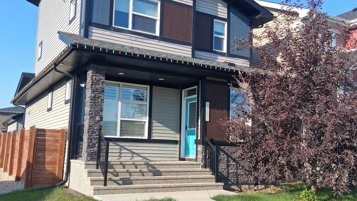 Southeast Edmonton House | Huge house with air-conditioning and bbq