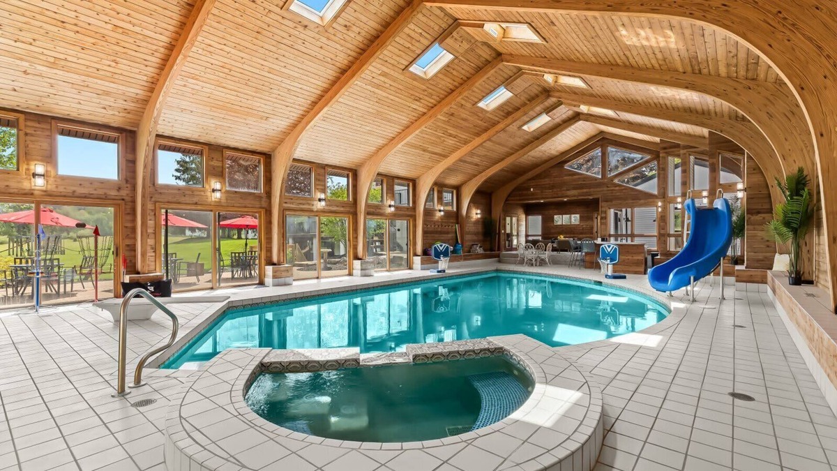 Howell House | Huge Modern Home on 10 Acres-Indoor Pool & Sauna!