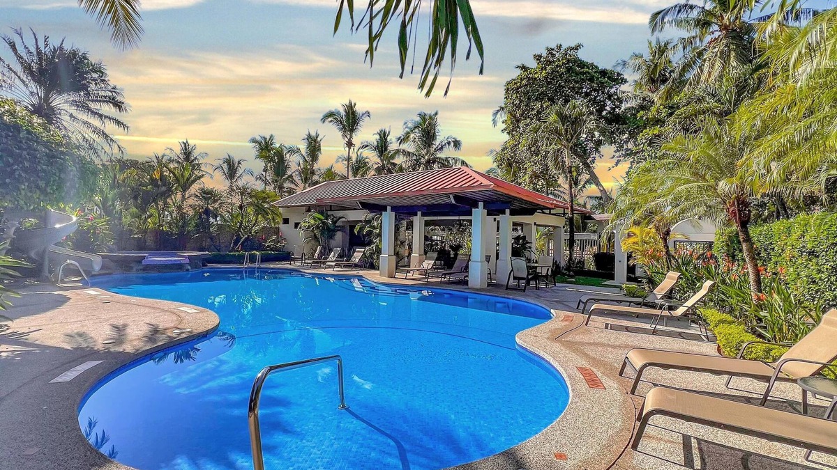 Barrio Santa Lucia Condo | Huge Private Home - Exclusive Beach Access and Breathtaking Rooftop Sunset Views